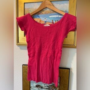 Hot pink cashmere Scoop-Neck Knit short sleeve Top by ca va de soi